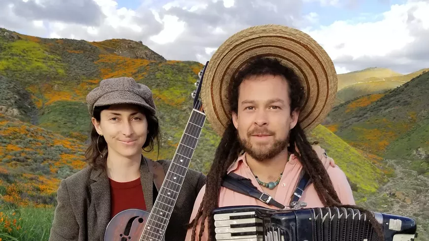 Nathan and Jessie performing at Branch Street Deli