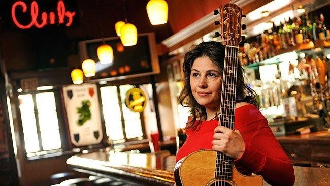 Songwriters at Play Features Sara Petite at The Savory Palette