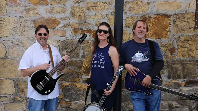 Image: The Wavebreakers Band Live