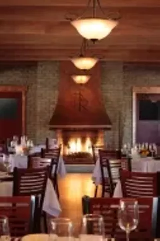 Image: Paso Robles Inn Steakhouse