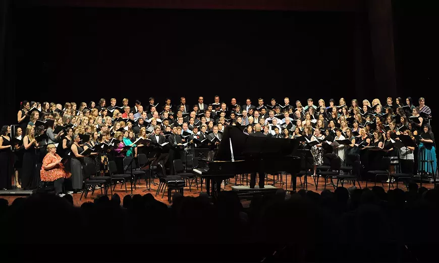 Alumni choir from past concert
