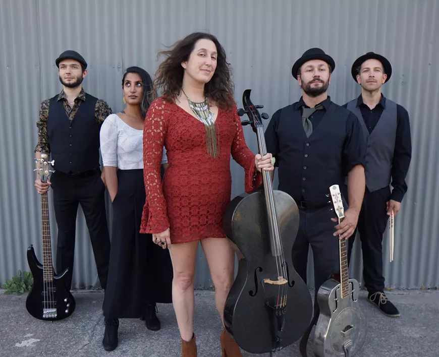 dirty_cello_promo_2021__4.webp