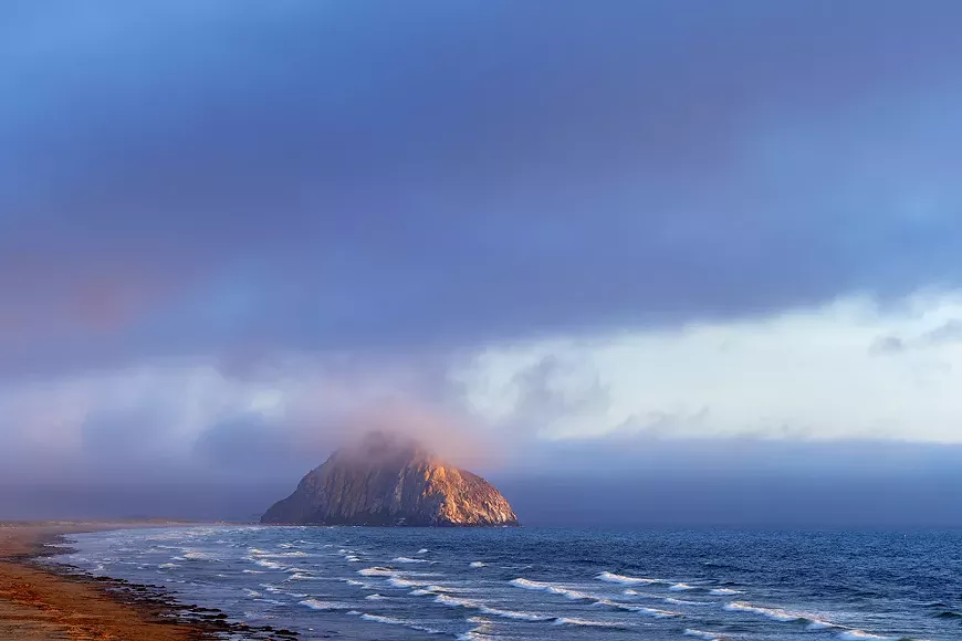foggy_sunset_at_morro_rock_kerry_drager.webp