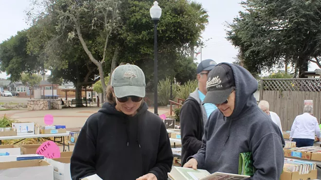 Image: Grover Beach Community Library Book Sale