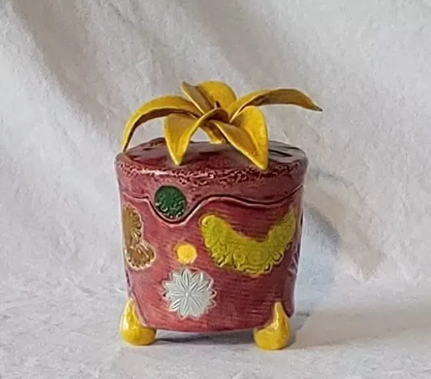 Fine Art Ceramics by Anne Grannis. Gallery open daily 11-5