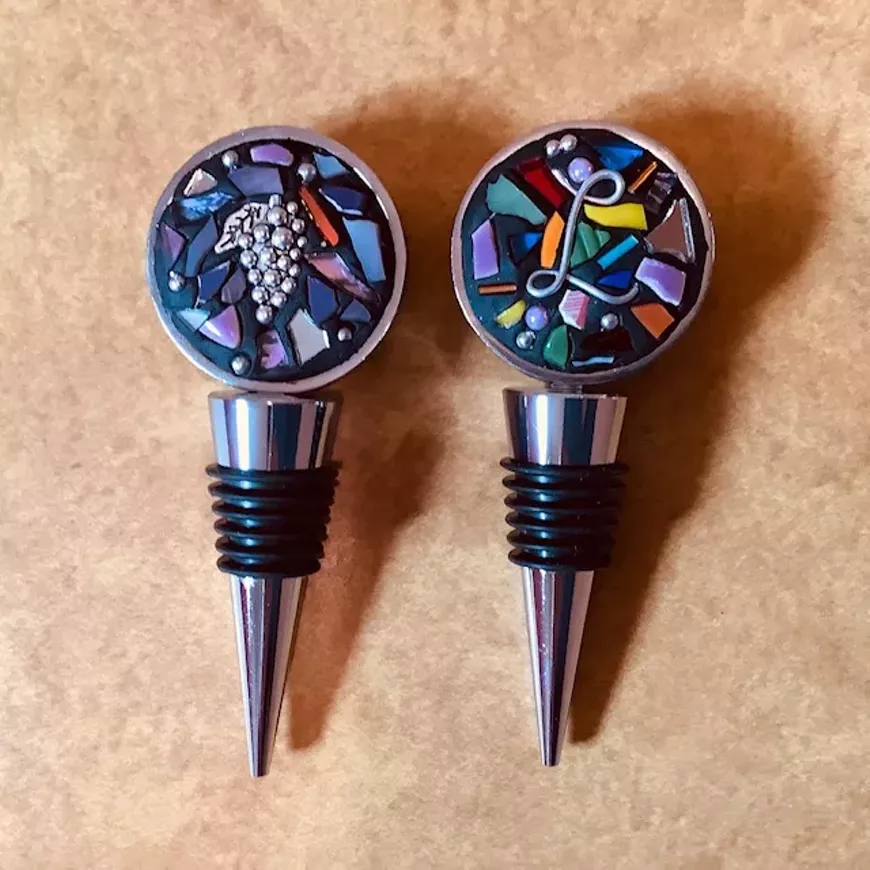 Make a mosaic wine stopper or necklace in minutes!