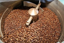 BOUTIQUE BREW:  Caturra beans from Costa Rica&rsquo;s Don Pepe-Finca La Trinidad farm show notes of chocolate; toastiness; warm, sweet spice; candied walnut; and gentle berry. - PHOTO BY DYLAN HONEA-BAUMANN
